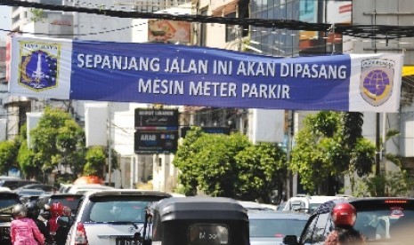 Terminal Parkir Elektronik Akan Terpasang di Seluruh Jalan di DKI, kata Ahok